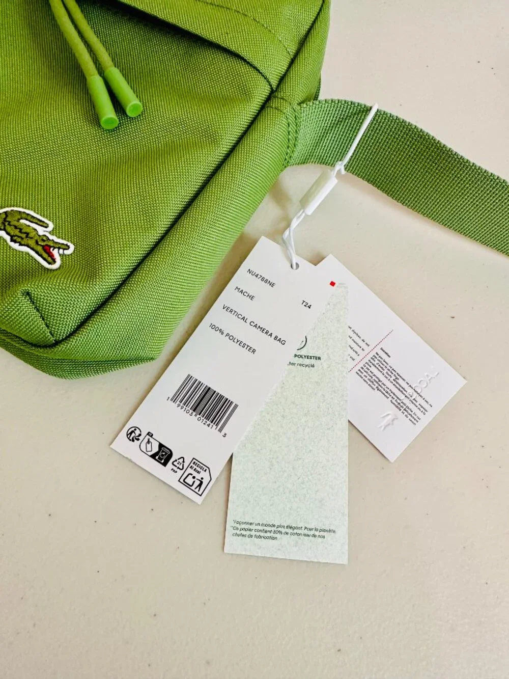 LACOSTE NEOCROC MACHE GREEN VERTICAL CAMERA CROSSBODY BAG UNISEX